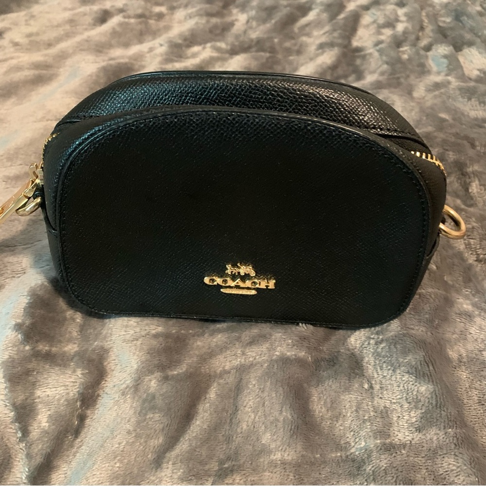 Authentic Coach, Black Mini Serena Crossbody Bag w/ Gold Tone Zippers Gold Print